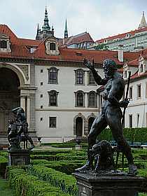 Valdštejnský palác - prohlídky Prahy